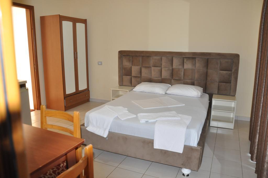 Hotel Ilio Ксаміл Екстер'єр фото